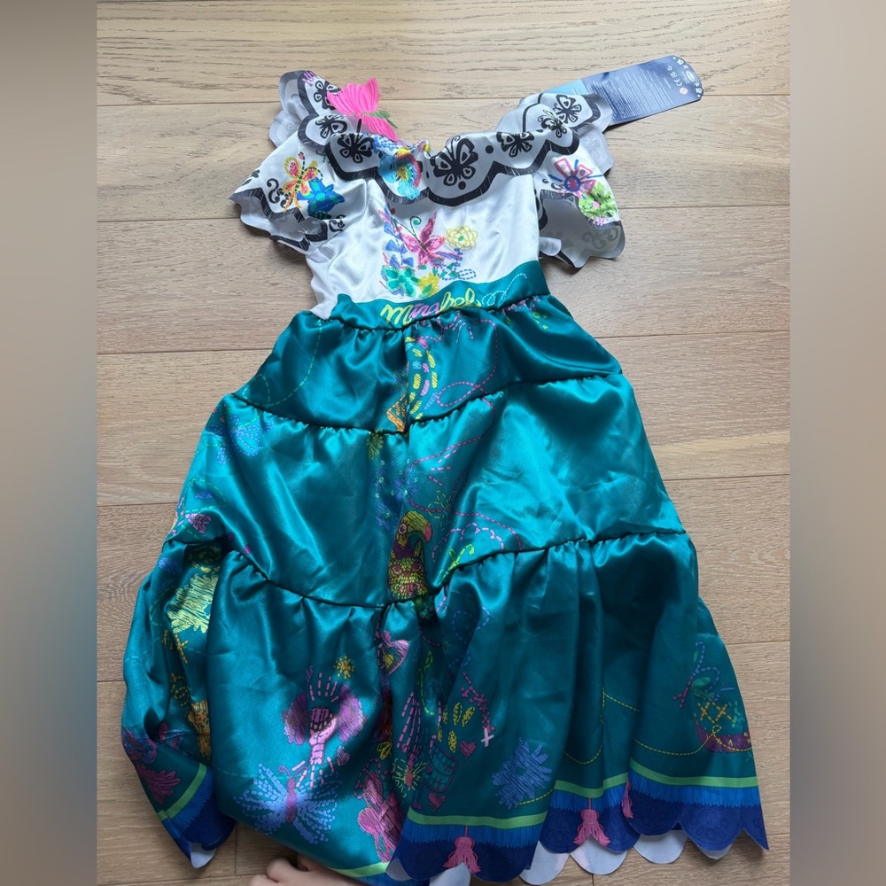 Disney Encanto Mirabel Madrigal Dress Halloween Costume Girls 4–6X New with Tags